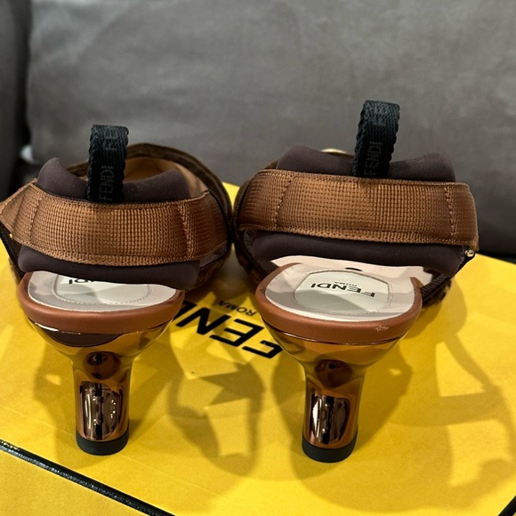 Fendi Colibri Mesh Slingback Pumps 55mm - Picture 4 of 11